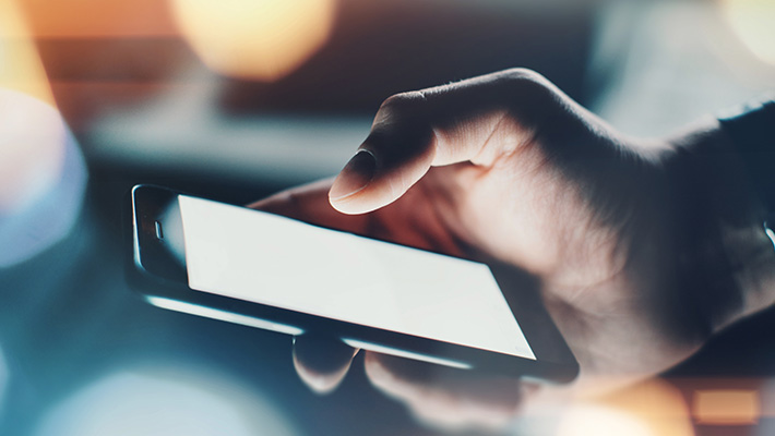 https://www.kaspersky.se/content/sv-se/images/repository/isc/2019-images/Android%20vs%20iOS%20-%20Which%20is%20Safer.jpg